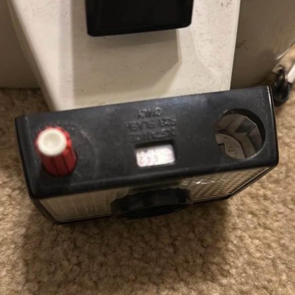 Polaroid Swinger Land Camera Model 20 w/ Original Strap - Picture 6 of 10